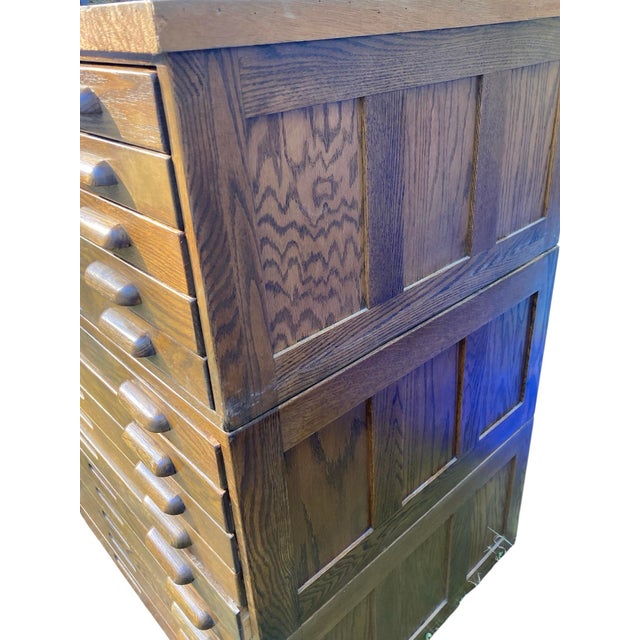 Vintage Hamilton Large-Format Oak Flat File Cabinet – 15 Drawer Modular Architect’s Plan Cabinet, Original Finish For Sale - Image 4 of 8