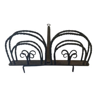 Late 18th Century American Colonial Hand-Forged Wrought Iron Rotary Toaster For Sale
