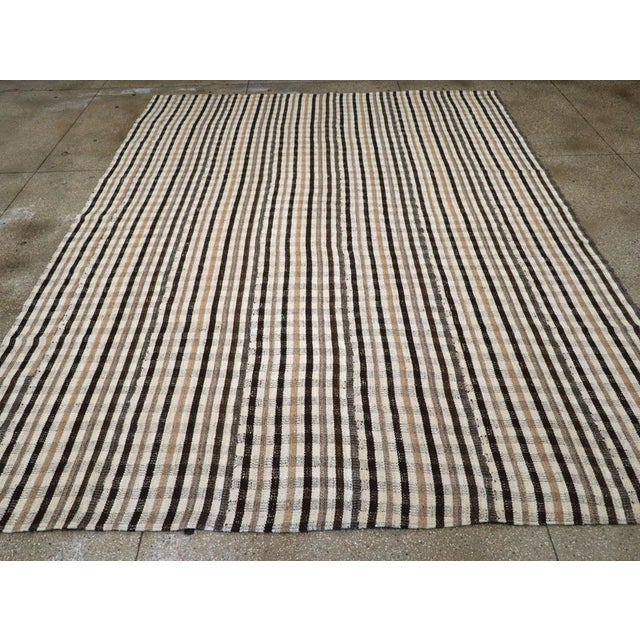 Galerie Shabab Collection Mid-20th Century Persian Flatweave Kilim For Sale - Image 4 of 10