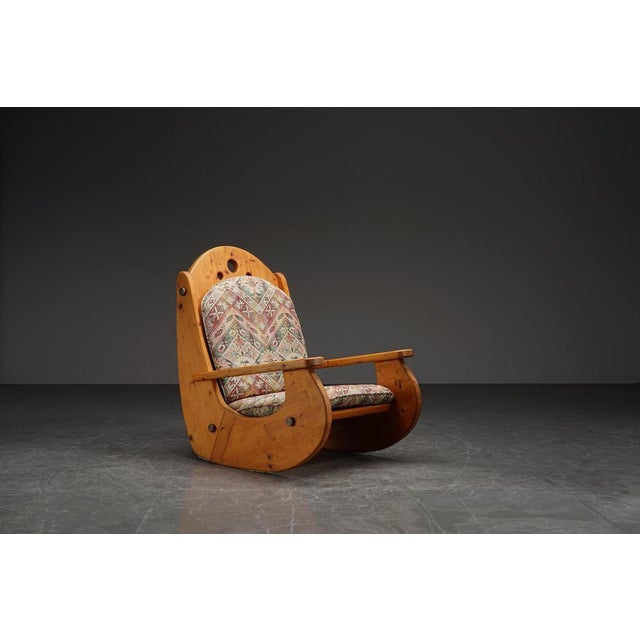 Scandinavian Rocking Chair in Pine For Sale - Image 16 of 18