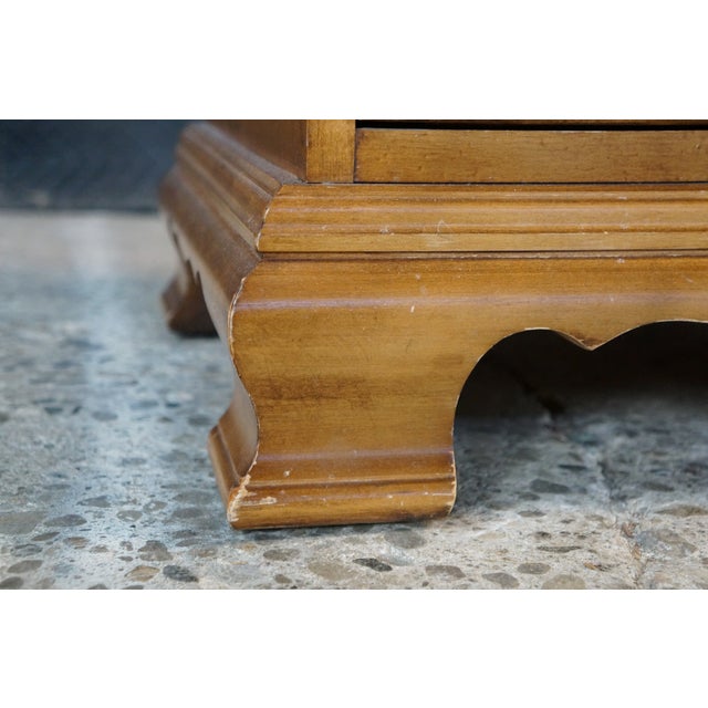 Late 20th Century Sumter Cabinet Early American Hard Rock Maple Bedside Cabinet Chest Nightstand For Sale - Image 18 of 18