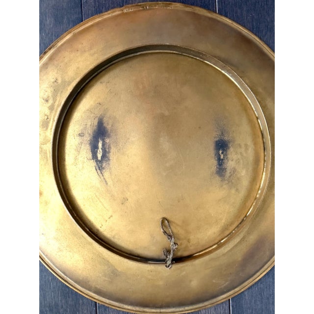 Kayser Sohn, Renaissance Figures – Pair of Decorative Inlaid Mother of Pearl and Tortoiseshell Corviniello Chargers 11 3/8", Dated 1884 For Sale - Image 17 of 17