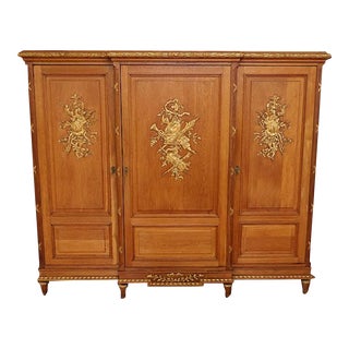 Early 20th Century Country French Louis XVI Style Oak Armoire For Sale