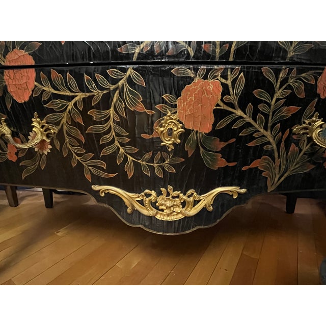 Louis XVI Style Hand Painted Floral Bombe Commode, Early 20th Century For Sale In New York - Image 6 of 9