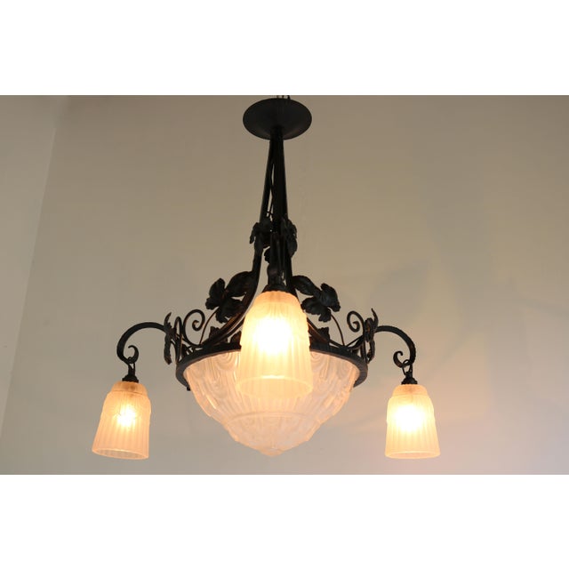 Antique French Art Deco Geometric Wrought Iron and Frosted Glass Chandelier, 1930 For Sale - Image 6 of 15