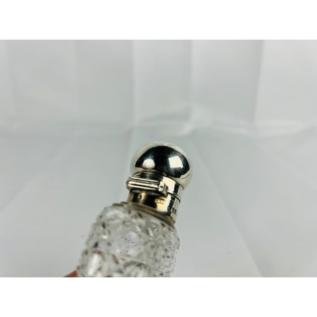 Traditional Charles & George Asprey Sterling Silver & Cut Glass Locking Hip Flask C. 1897 For Sale - Image 3 of 5