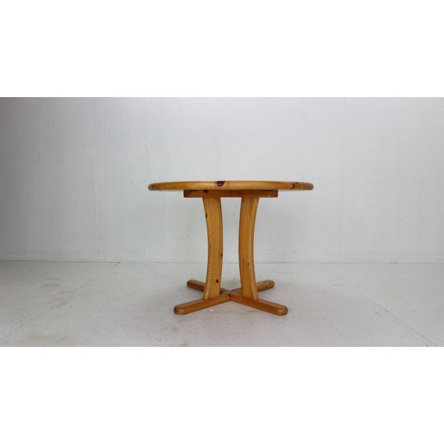 Round Pinewood Dinning Table in the style of Rainer Daumiller, Denmark, 1970s For Sale - Image 3 of 18