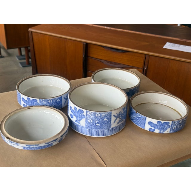 Blue Antique Blue and White Porcelain 5-Piece Stacking Box 19th Century For Sale - Image 8 of 13