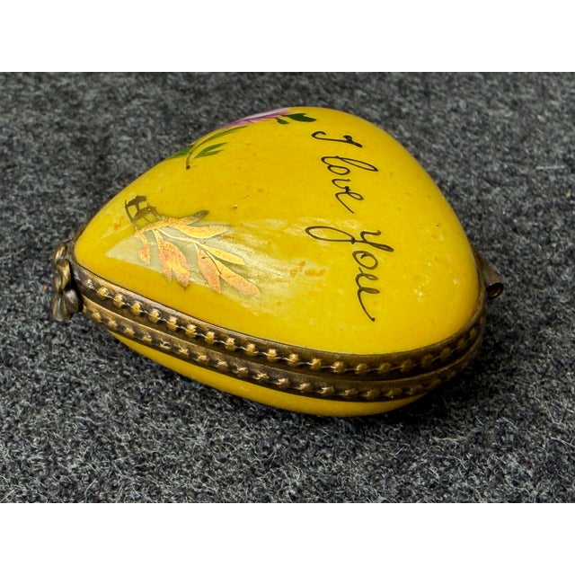 1980s French Limoges I Love You Heart Trinket Box For Sale In New York - Image 6 of 18