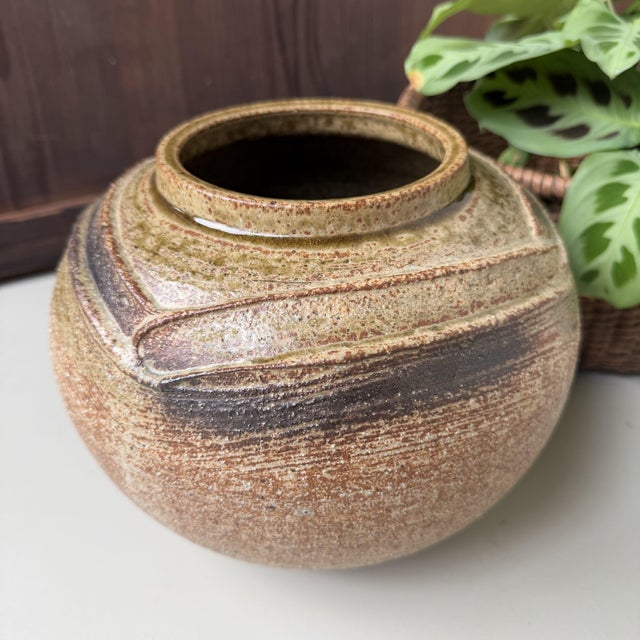 Chikuzen Koishiwara-Yaki Ikebana Vase by Yanase Sanemon, 1970s For Sale - Image 9 of 13