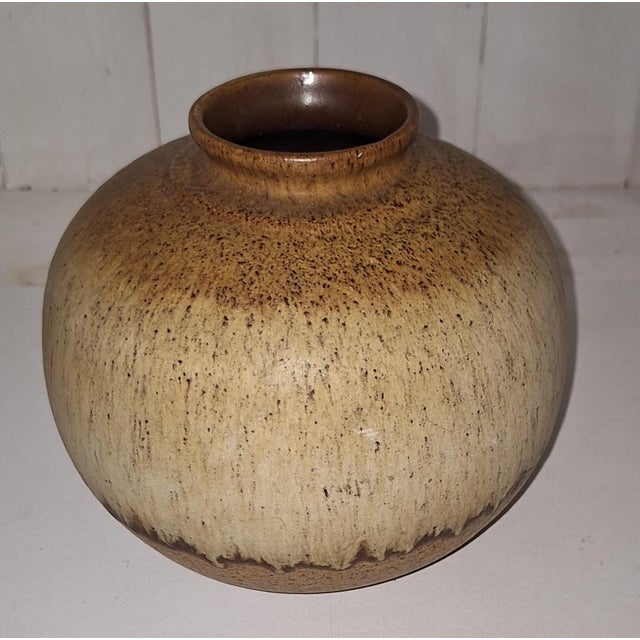 Vintage Ceramic Vase from Strehla-Keramik, 1970s, in Very Good conditions. Designed 1970 to 1979 This piece has an...