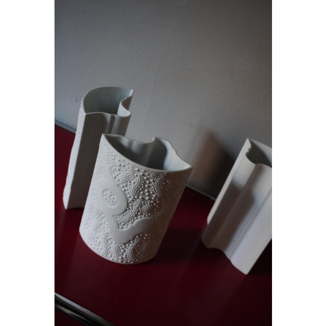 Vintage German Vases in Biscuit Porcelain from AK Kaiser, 1960s, Set of 3 For Sale - Image 4 of 8