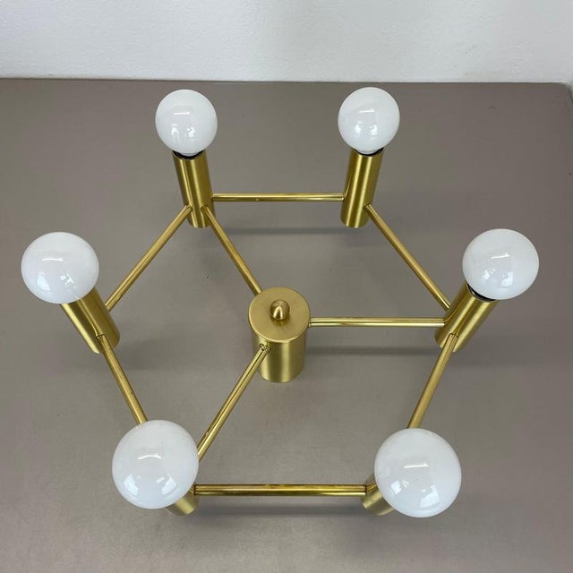 Italian Space Age Brass Ceiling Sconce in the style of Stilnovo, Italy, 1970s For Sale - Image 14 of 18