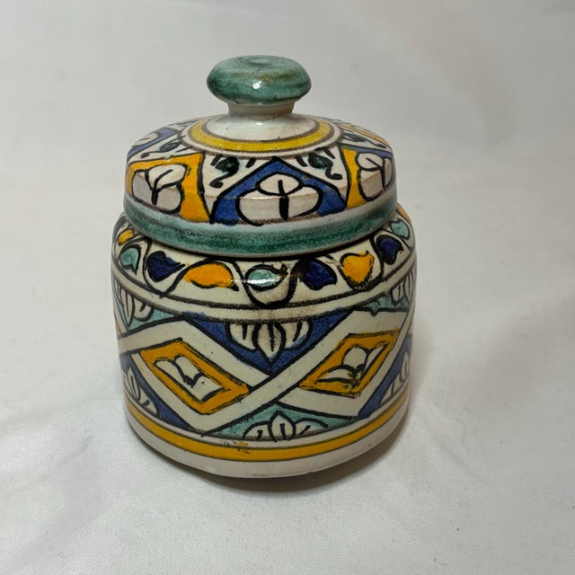 Alabaster Mid-Century Moroccan Glazed Maiolica (Majolica) Circa 1960s For Sale - Image 8 of 11