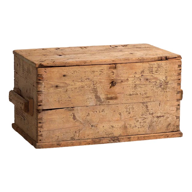 Vintage Washed Wood Trunk, 1920 For Sale