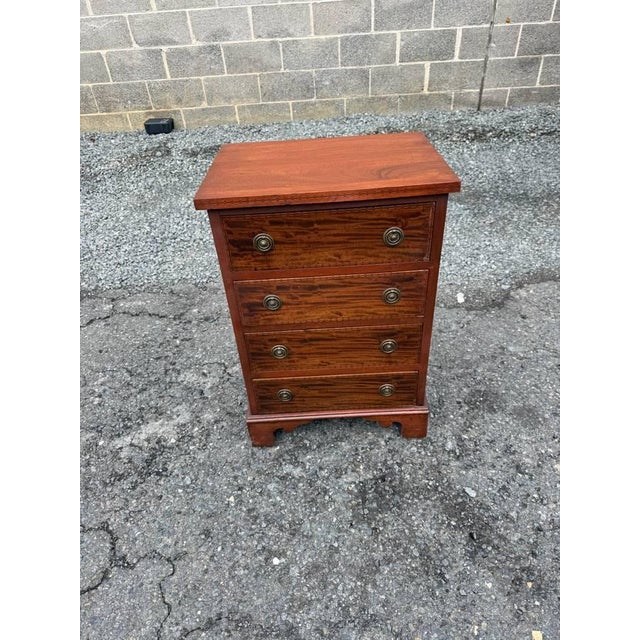 English Antique Georgian Style Mahogany Small Chest/ Nightstand For Sale - Image 3 of 14