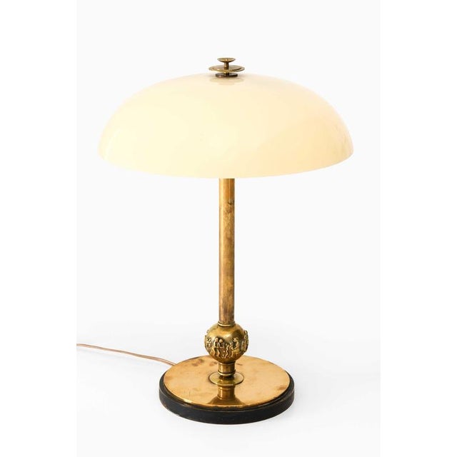 Art Deco Table Lamp in Brass, Glass and Wood attributed to Herman Bergmans Foundry, 1930s For Sale - Image 12 of 13