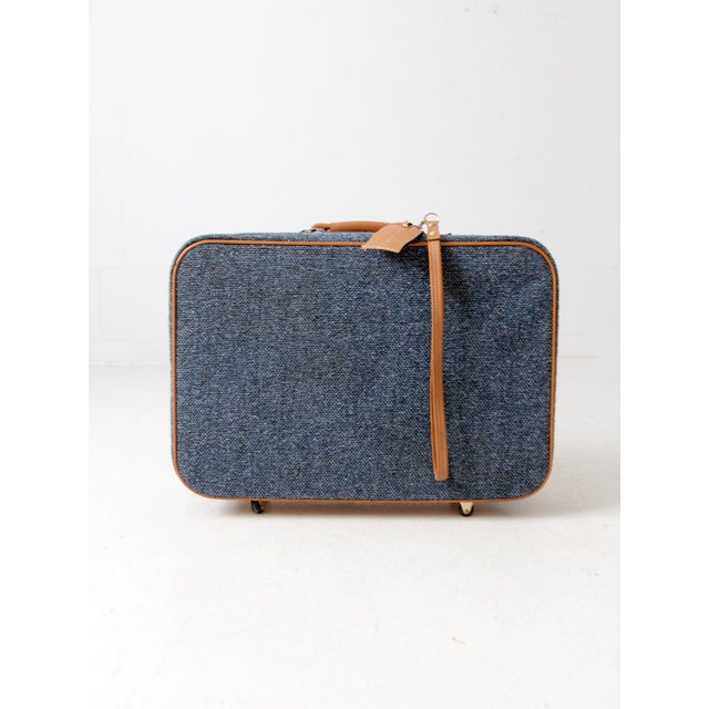 1980s Frequent Traveler Blue Tweed Rolling Suitcase For Sale - Image 10 of 12