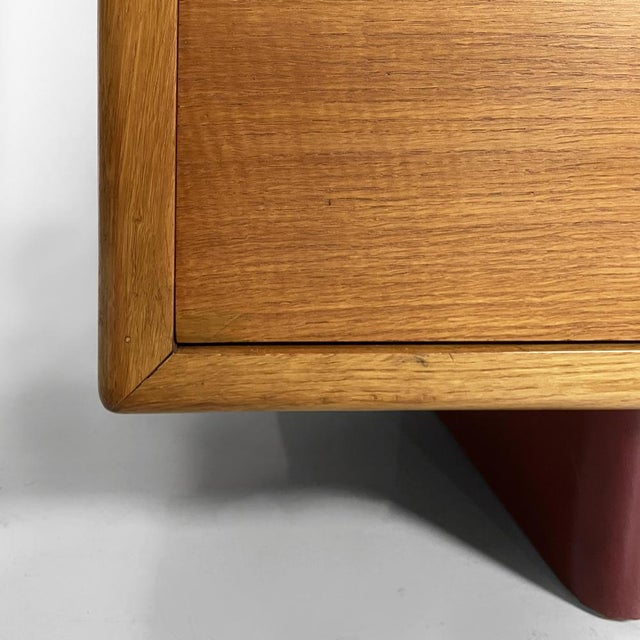 Mid-Century Modern Italian Sideboard in Wood, Glass, and Burgundy Leather, 1960s For Sale - Image 17 of 18