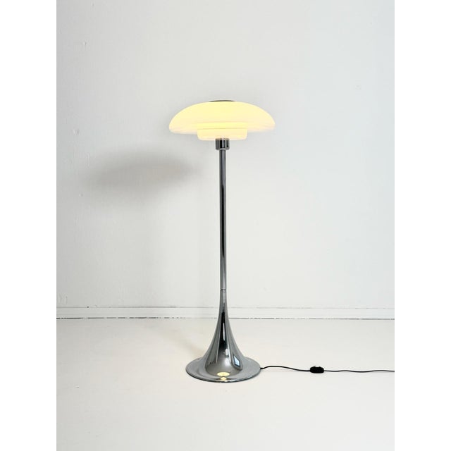 1970s Glass Europa Floor Lamp by Verner Panton for Louis Poulsen, 1970s For Sale - Image 5 of 10