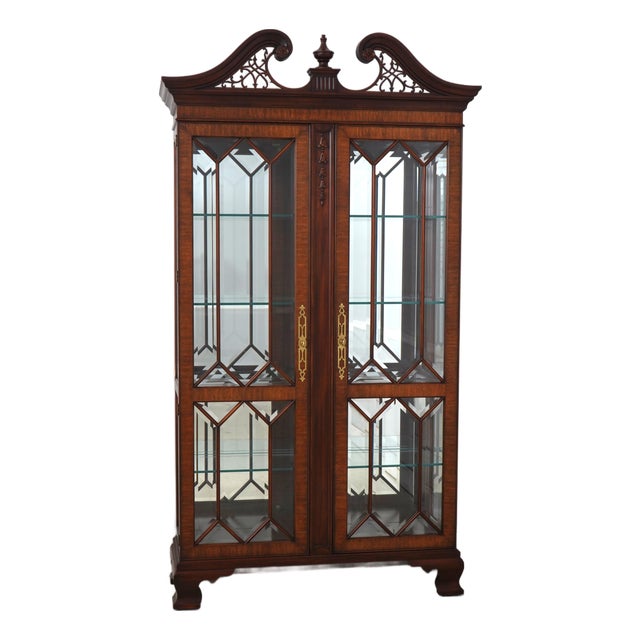 Henkel Harris Beveled Glass #2348 Mahogany Curio Cabinet For Sale