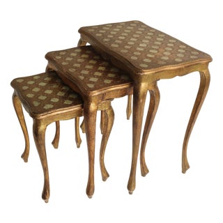 Mid-Century Florentine Hollywood Regency Gilt Wood Nesting Tables, Italy, 1960s, Set of 3 For Sale