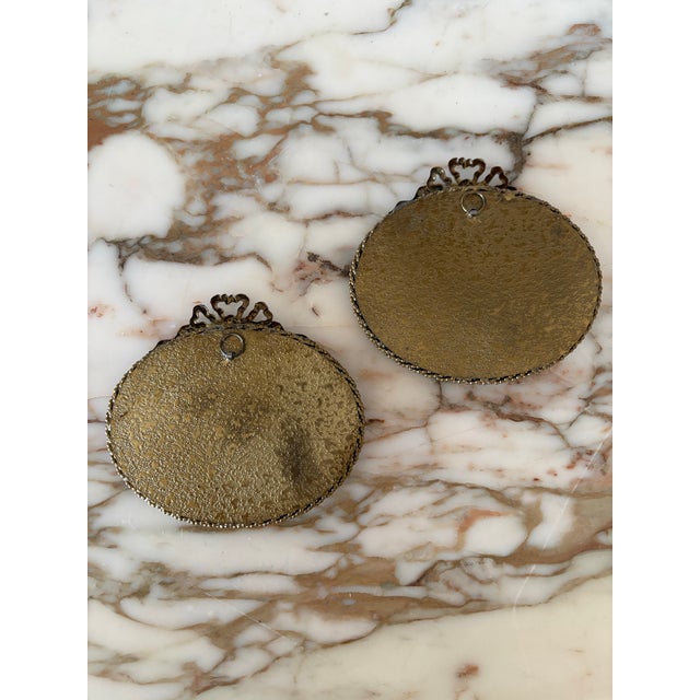 Metal Antique Pair of Oval Porcelain Plaques Depicting Napoleon in Battle For Sale - Image 7 of 12