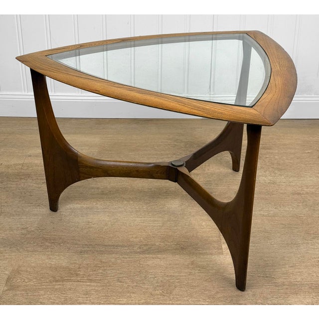 Mid-Century Modern Mid-Century Walnut Sculptural Guitar Pick Side Table by Lane For Sale - Image 3 of 13