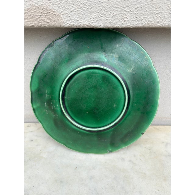 Gien Green Majolica Leaf Plate Gien Circa 1950 For Sale - Image 4 of 7