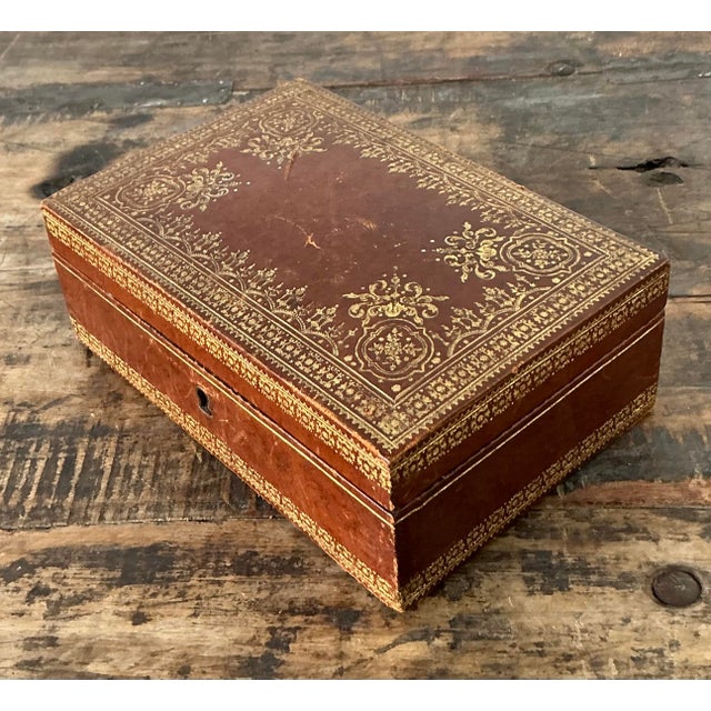 Vintage Boho Spaulding and Co. Gold Leaf Tooled Leather Box For Sale - Image 9 of 12