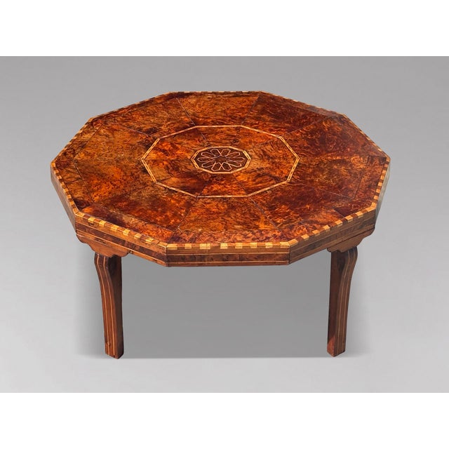 Magnificent 19th-Century Victorian Inlaid Burr Yew Marquetry Octagonal Coffee Table A superb and rare Victorian coffee...