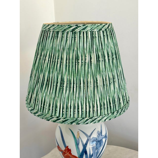 Japanese 1970s Japanese Iris Lamp With Green Pleated Shade For Sale - Image 3 of 11