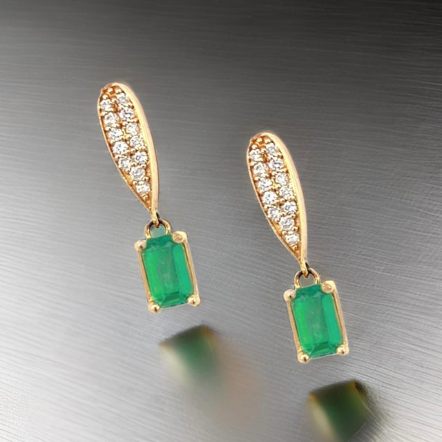 Green Natural Emerald Diamond Earrings 14k Yellow Gold 1.09 TCW Certified For Sale - Image 8 of 13