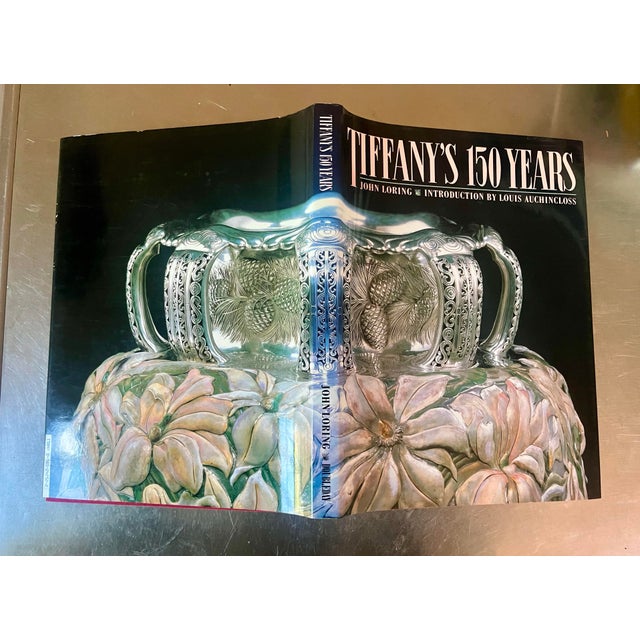In celebration of its 150th anniversary, Tiffany's magnificent history is richly documented in this stunning volume, from...