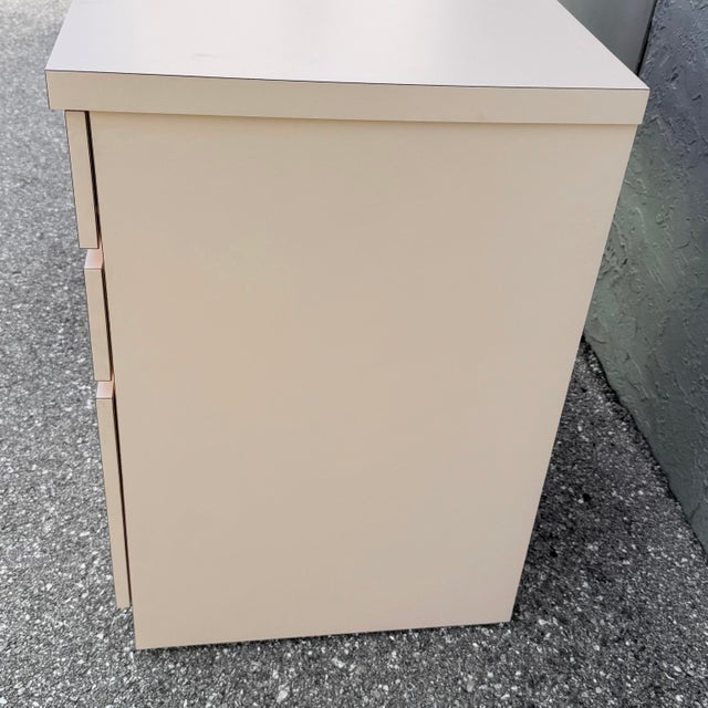 Postmodern Postmodern Light Pink Laminate Writing Desk For Sale - Image 3 of 7