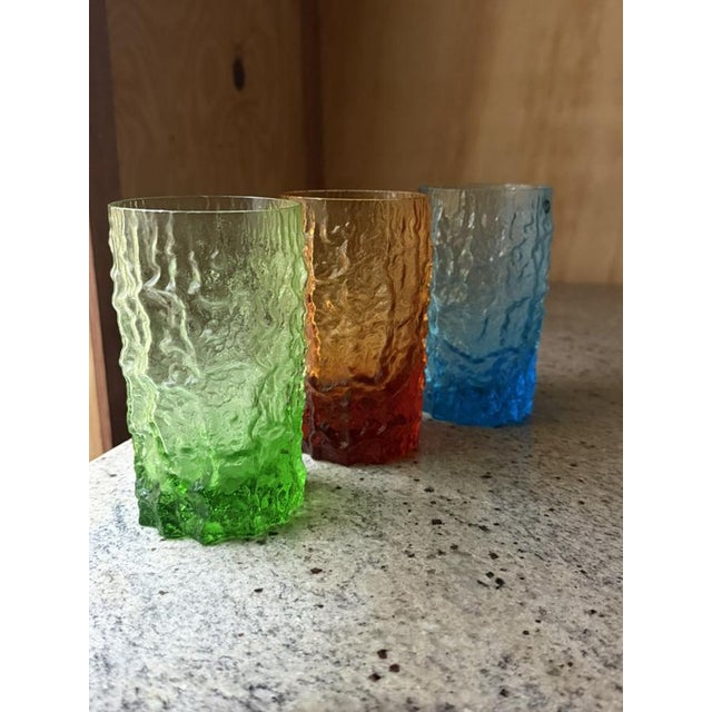 Italian Textured Bark Glasses in the style of Geoffrey Baxter, 1960s, Set of 6 For Sale - Image 6 of 18