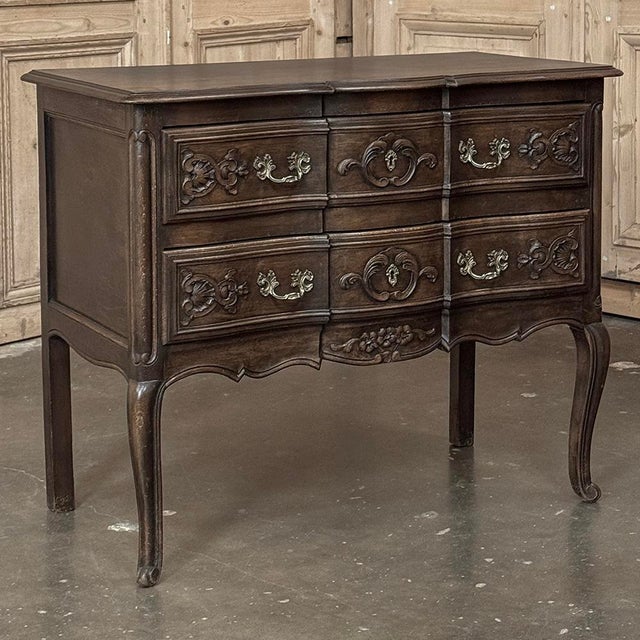 Country French Louis XV Walnut Commode For Sale - Image 4 of 17