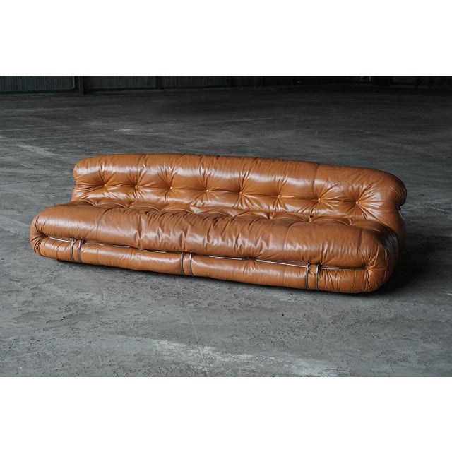 Soriana Three-Seater Sofa in Original Leather by Afra and Tobia Scarpa for Cassina, 1970s For Sale - Image 11 of 11