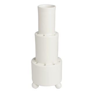 White 16-Hole Tulipiere with Ball Feet For Sale