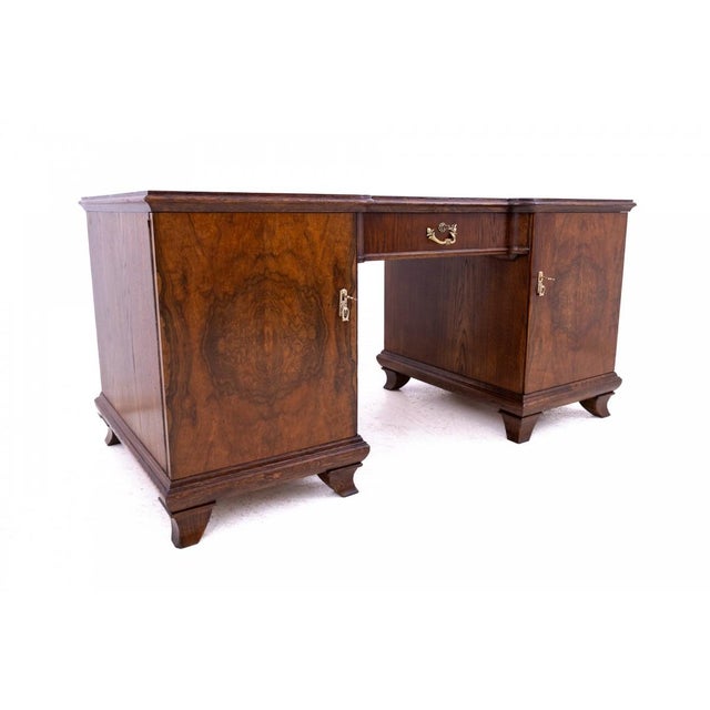 Antique Desk in Walnur, Germany, 1910 For Sale - Image 4 of 14