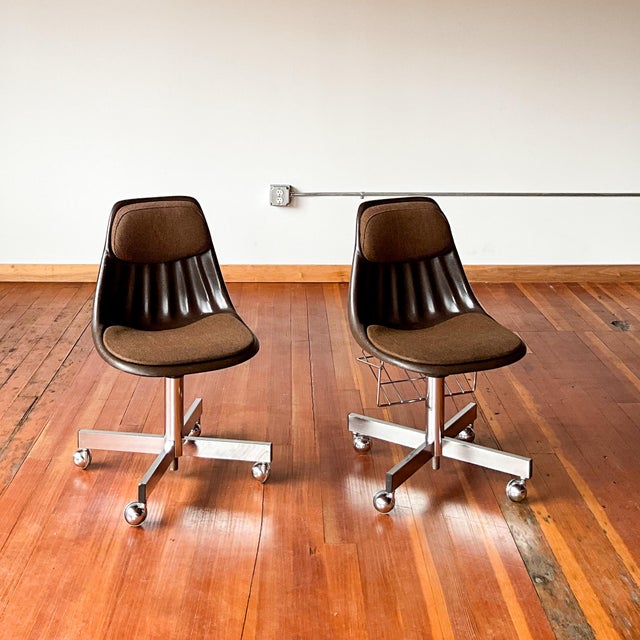 Mid 20th Century Fiberglass Desk Chairs by Clarin Corporation, 6 Pieces For Sale In Portland, OR - Image 6 of 15