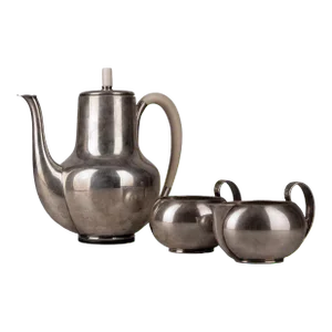 1930s Jugendstil Sterling Silver 3-Pieces Coffee and Tea Set: Kettle/Pot, Creamer and Sugar Bowl by Svend Weihrauch for Frantz Hingelberg, Denmark