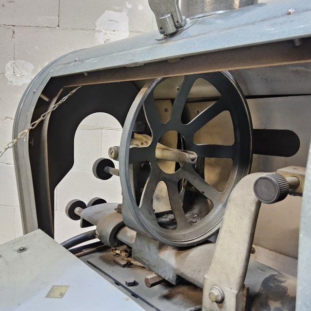 Large Vintage Movie Theater Bauer Film Projector, 1950s For Sale - Image 9 of 18