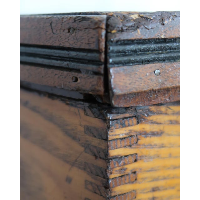 Mid 19th Century Early American Carpenter’s Box For Sale In Los Angeles - Image 6 of 9