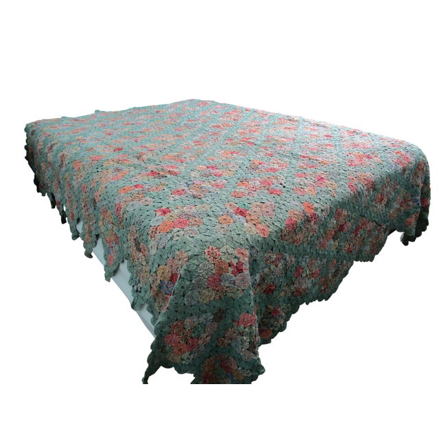 Farmhouse Jadeite Feedsack Yo Yo Quilt Trellis Pattern Floral Diamond Edges Queen Handmade 1930's For Sale - Image 3 of 17