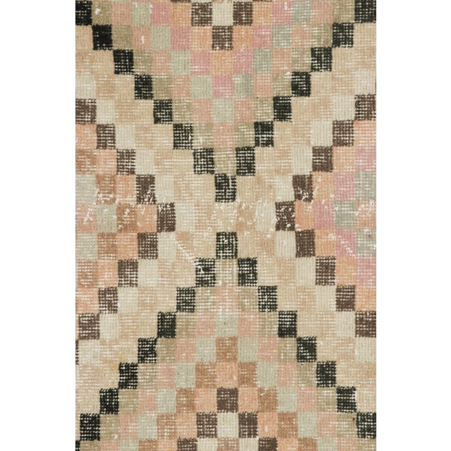 Traditional Vintage Turkish Rug in Cream With All-Over Diamond Medallions - Rug & Kilim For Sale - Image 3 of 8