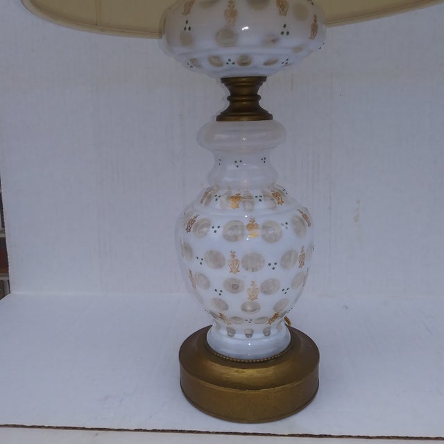 Fenton Art Glass Company 1950s Mid Century Modern Fenton Coin Dot Lamp With Stiffel Shade For Sale - Image 4 of 18