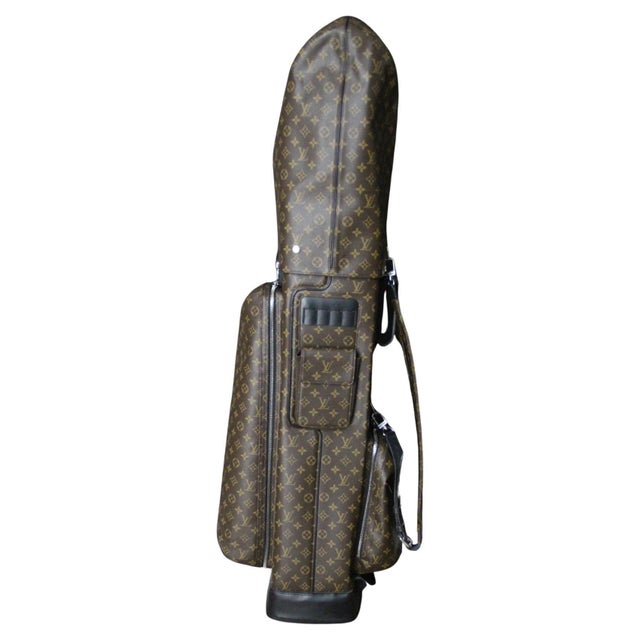 Louis Vuitton Golf Bag, Limited Edition, 2010s For Sale - Image 18 of 18