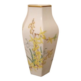 1950s Wedgwood Bone China Hand Painted Floral Hexagonal Vase England For Sale