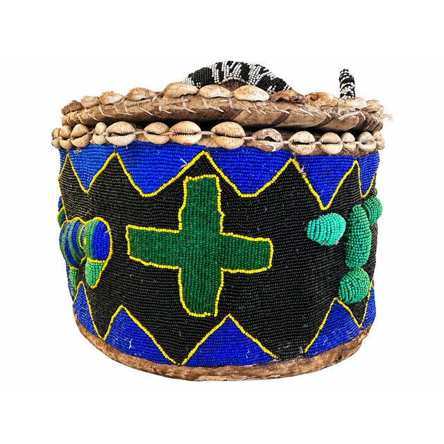 African Mid-20th Century Nigerian Yoruba Large Ceremonial Beaded Vessel With Reptile Finial For Sale - Image 3 of 18